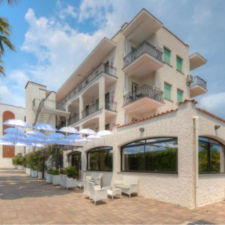 Blu Mare Apartments Pietra Ligure Luaran gambar