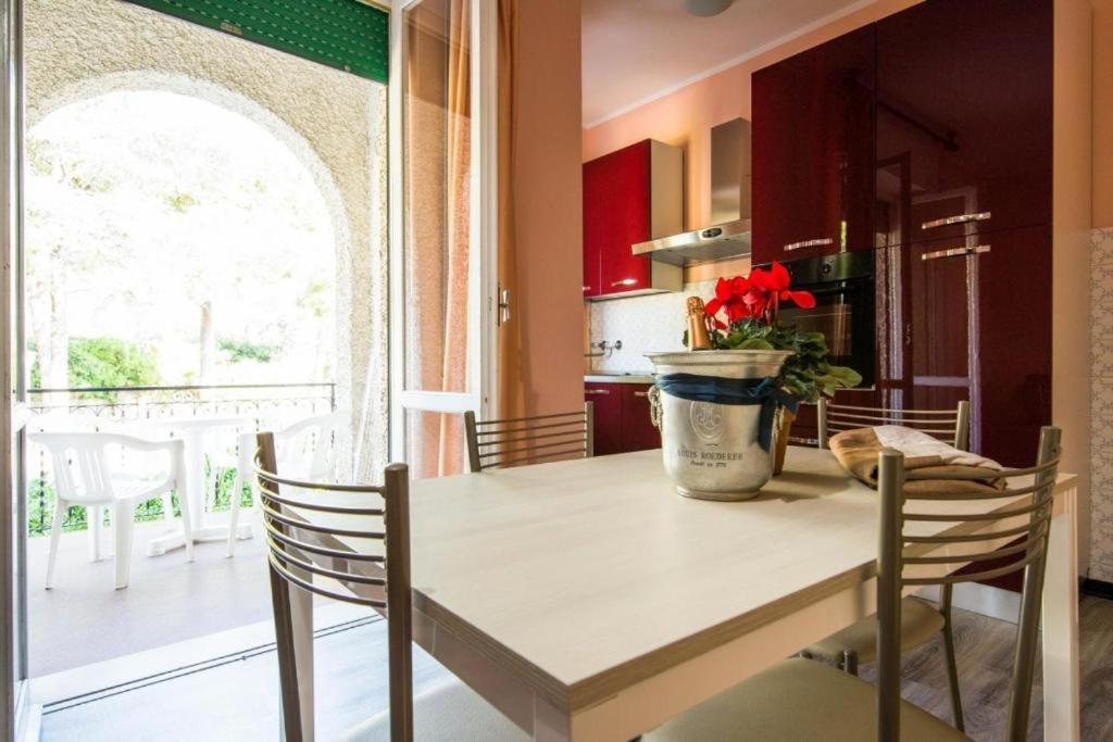 Blu Mare Apartments Pietra Ligure Luaran gambar